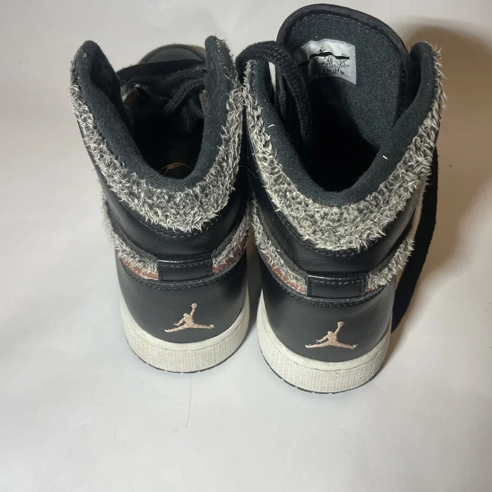 Jordan Air Jordan 1 High Top Black Gray Bronze Basketball Shoes J72146-052  7Y